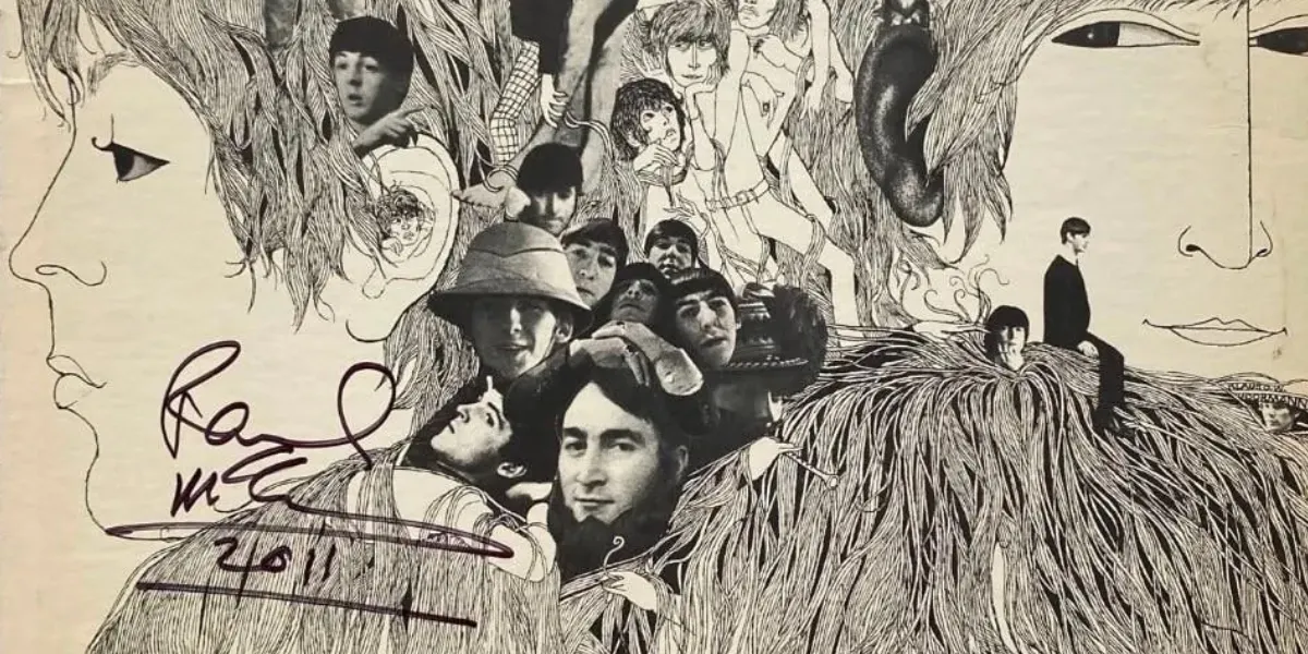 Un exemplaire signé par Paul McCartey de l'album Revolver des Beatles, Estimation 6 000 $ - 7 000 $ Photo © Eaton & Brennan Auctions (détail)