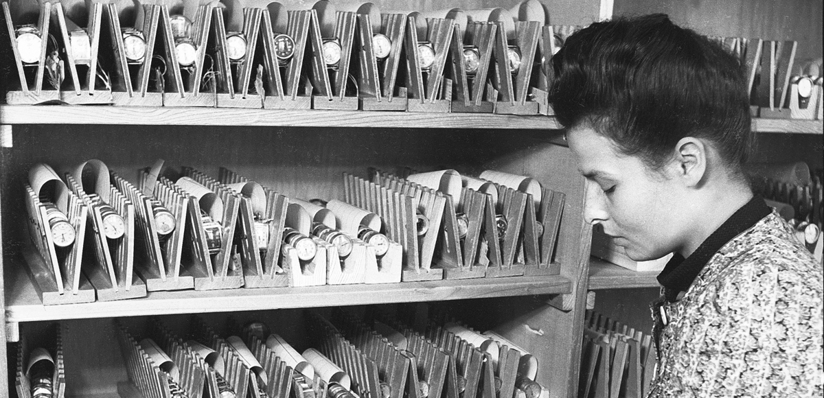 Full fart i Rolex fabrik i Bienne, 1942. Foto: RDB/ullstein bild via Getty Images (detalj)