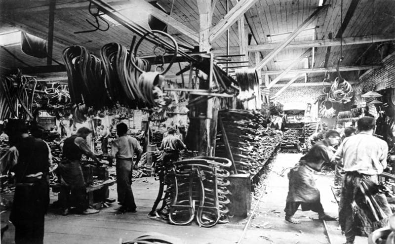 Wood bending workshop for the production of Thonet chairs, c. 1900. Photo public domain