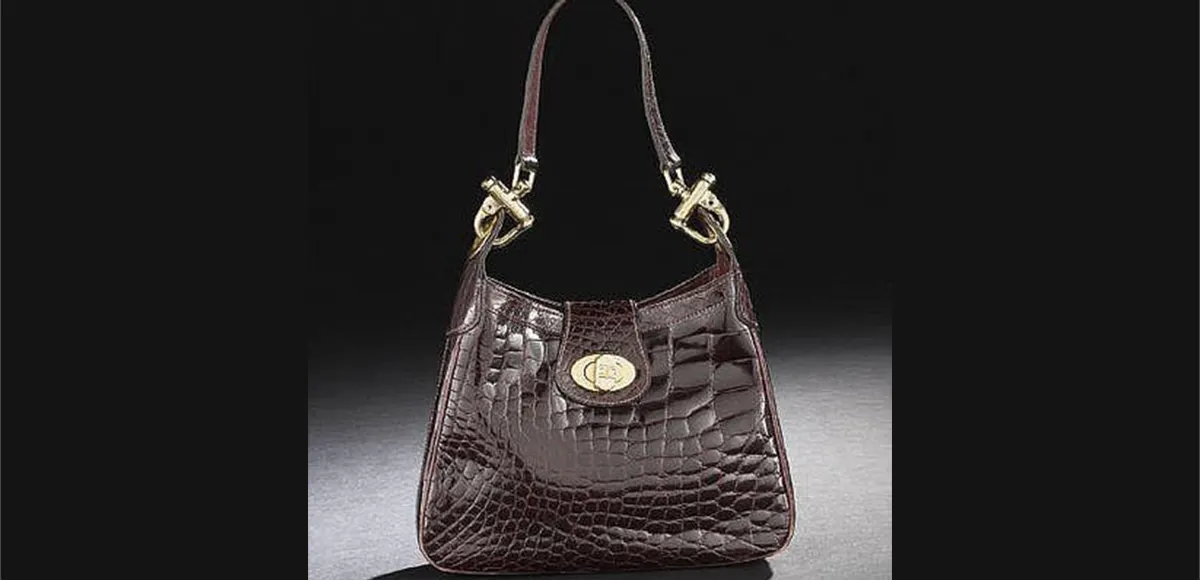 Céline Maroon Crocodile Handbag, ca. 1970er Jahre | Foto: © New Orleans Auction Galleries