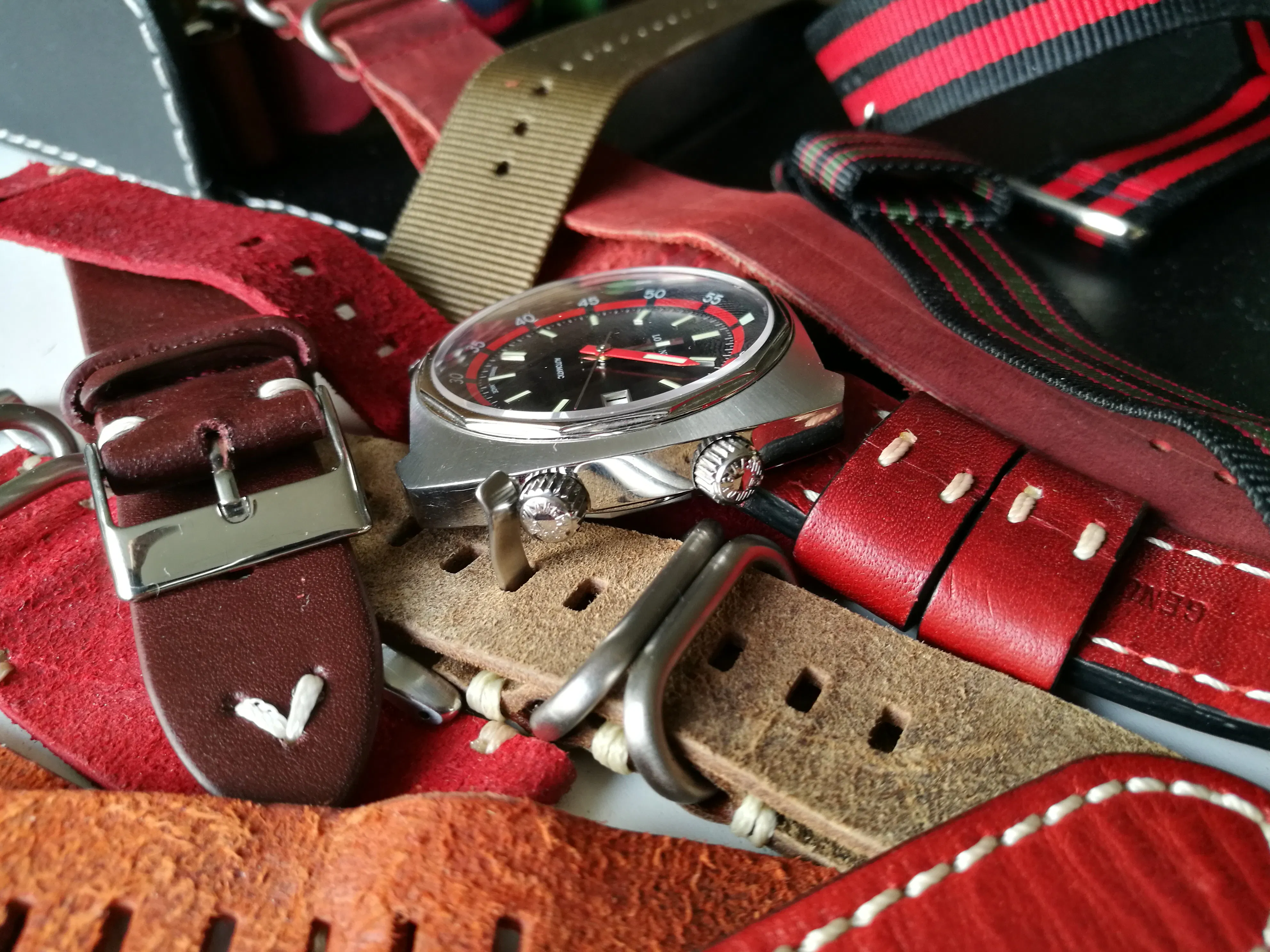 Strapgalore i kombo med Longines Heritage Diver!