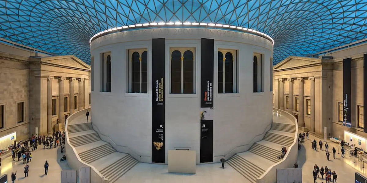 Panorama of the Great Court of the British Museum, London. Photo by David Iliff via Wikimedia Commons, Licence CC BY-SA 3.0