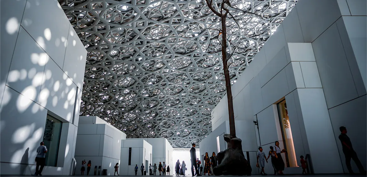 Im Louvre Abu Dhabi | Foto: Agnieszka Kowalczyk via Unsplash