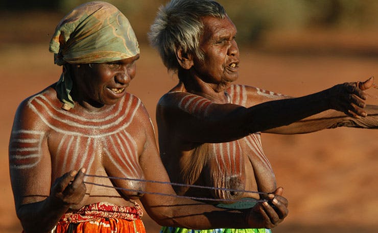 mujeres aborígenes australianas