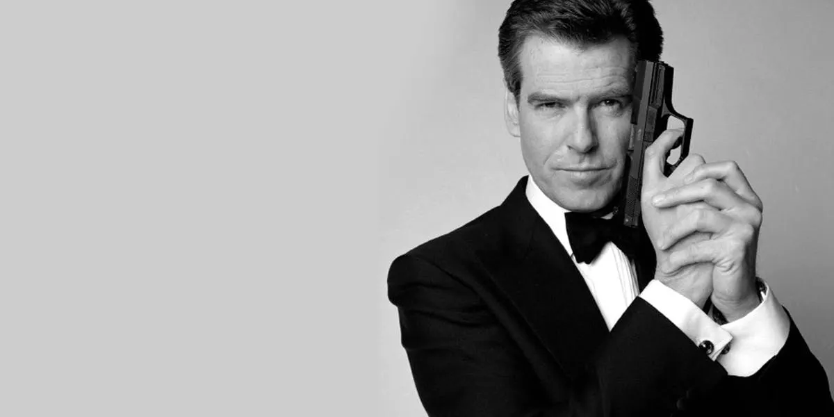 Pierce Brosnan como James Bond. Imagen vía: 007.com