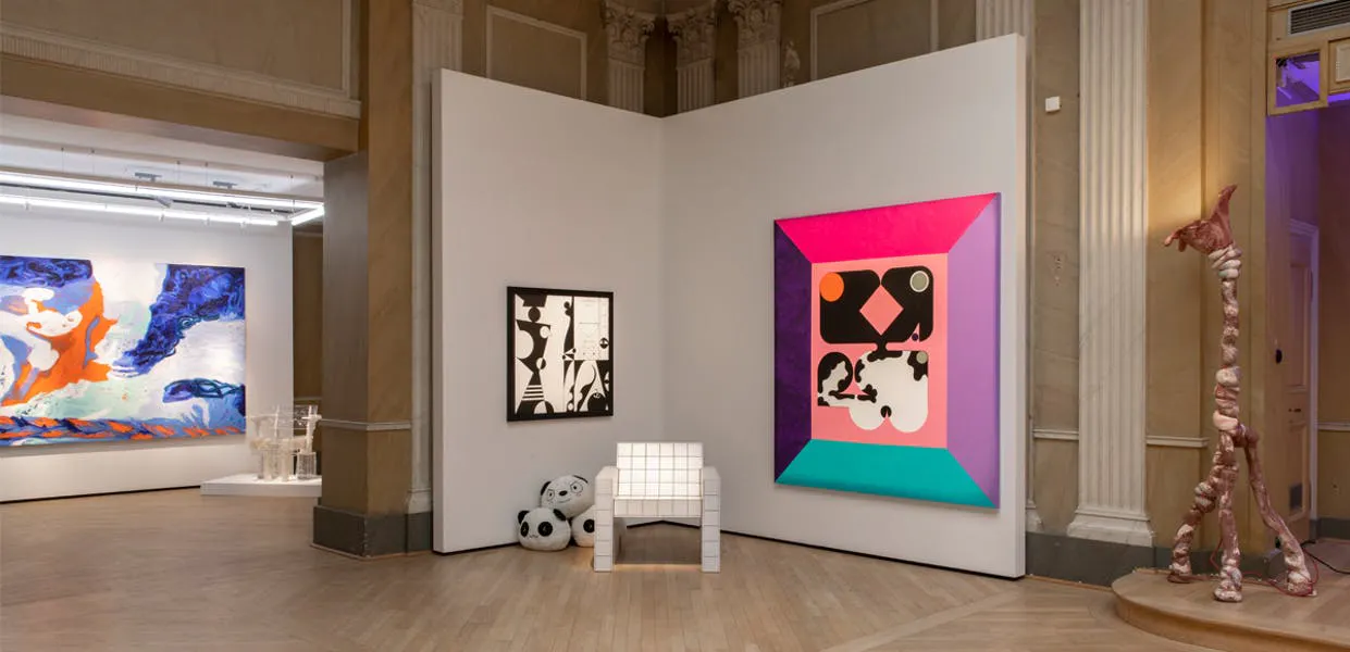Image: Donna Huanca, ORANGE OVARY, 2019. Théophile Blandet, TPC 4, 2019. Ad Minoliti, Queer Modulor -Panda-, 2018. Finn Meier, Edge Chair, 2019. Ad Minoliti, Logo, 2018. OrtaMiklos, The Pelly, 2019. Photo: Annika Berglund