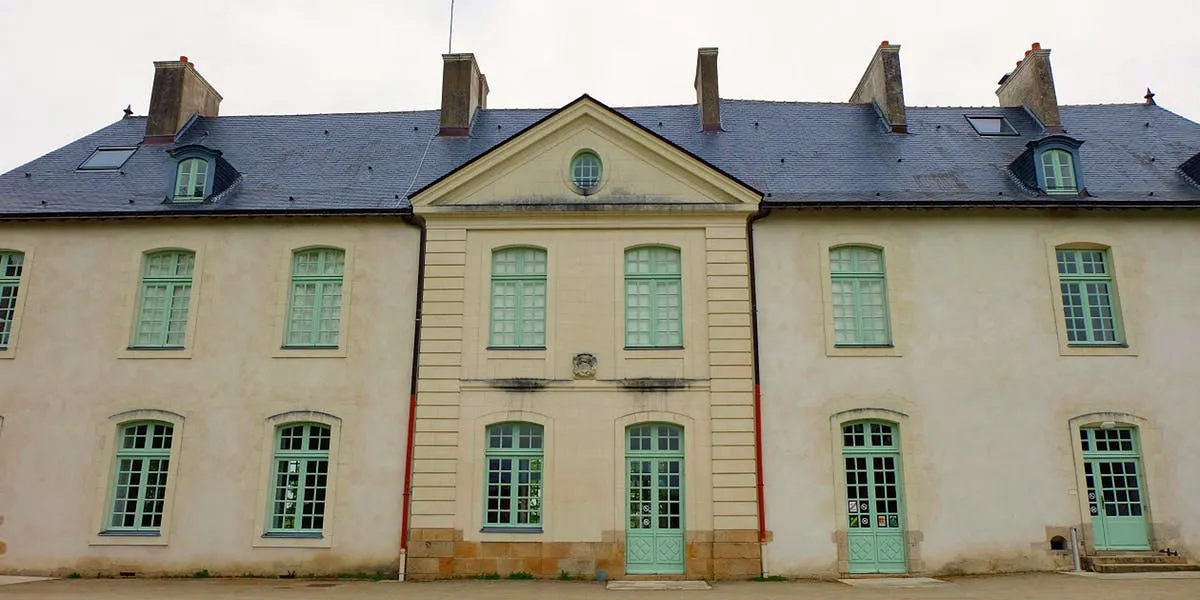 Schlafen in einem Kunstwerk: Das Château du Pé