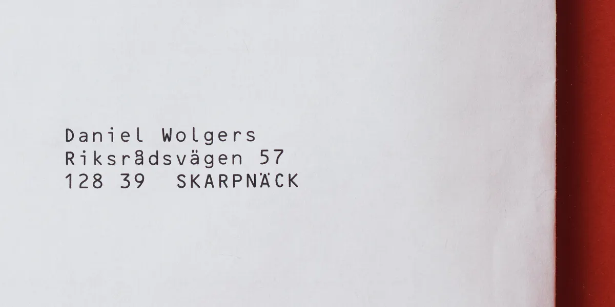 Dan Wolgers (född 1955), ‘Domen", signerad Dan Wolgers och daterad 20/9 1993, brev monterad i ram 28 x 34 cm. Foto © Bukowskis (beskuren)