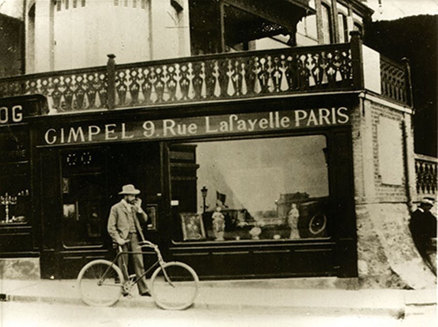 The Gallery Gimpel in Trouville-sur-Mer, Calvados, circa 1900, image © Gimpel Archives / Archives of American Art / Smithsonian Institution