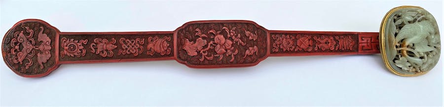 Ruyi scepter from Qianlong period (1736-1795), lacquer and jade, 51 cm. Image: Rossini 