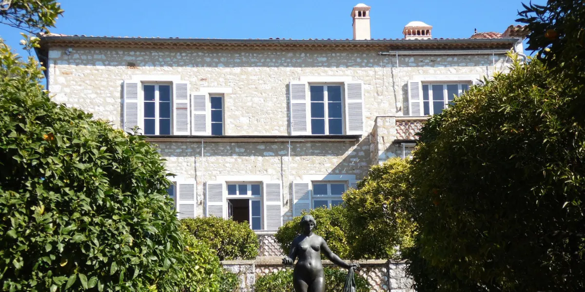 Das Musée Renoir in Cagnes-sur-Mer. Foto von Muesse - Eigenes Werk (Lizenz CC BY-SA 4.0/https://creativecommons.org/licenses/by-sa/4.0/) (Detail)