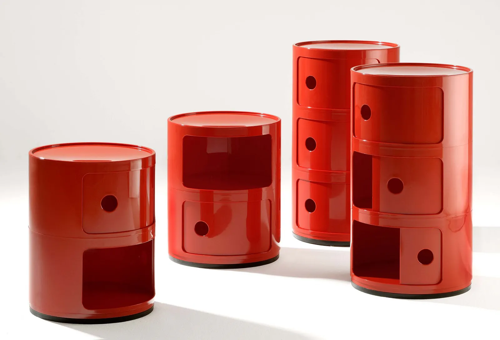 Subasta de muebles Kartell: diseño Made in Italy