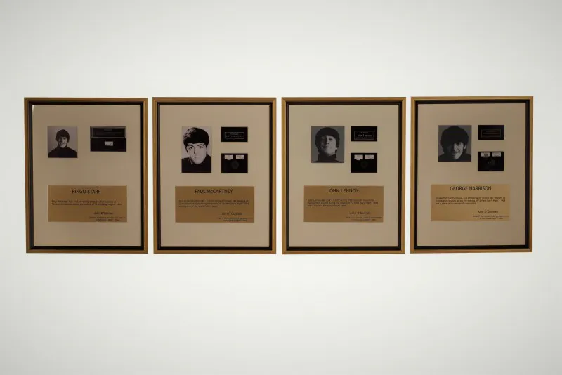 A subasta el pelo de los famosos The Beatles por 10.000 €