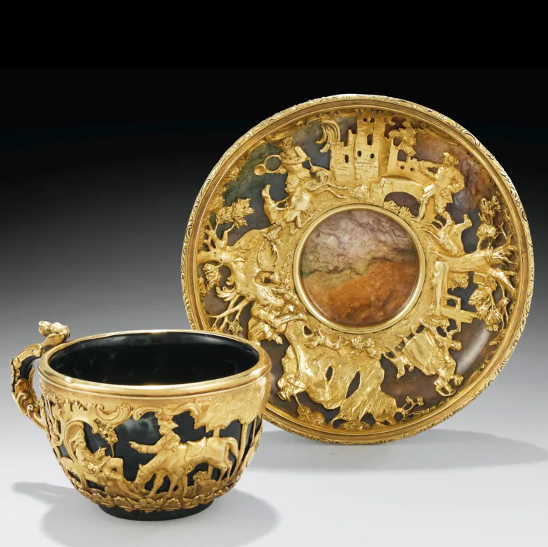 A Paris, Sotheby's présente une importante vente d'orfèvrerie européenne