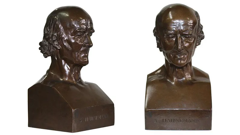 Pierre Jean David d'Angers (1788 Angers - 1856 Paris) - Portraitbüste Samuel Hahnemann, Bronze, Gießereistempel Reduction Mecanique A.LL Collas Brevete, bezeichent, signiert und datiert, 1837