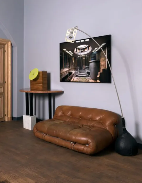 Leclere Goes Totally Mid-Century Mod