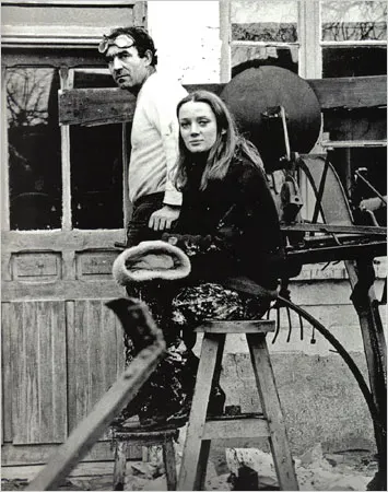 Jean Tinguely y Niki de Saint Phalle en 1963, foto vía New York Times