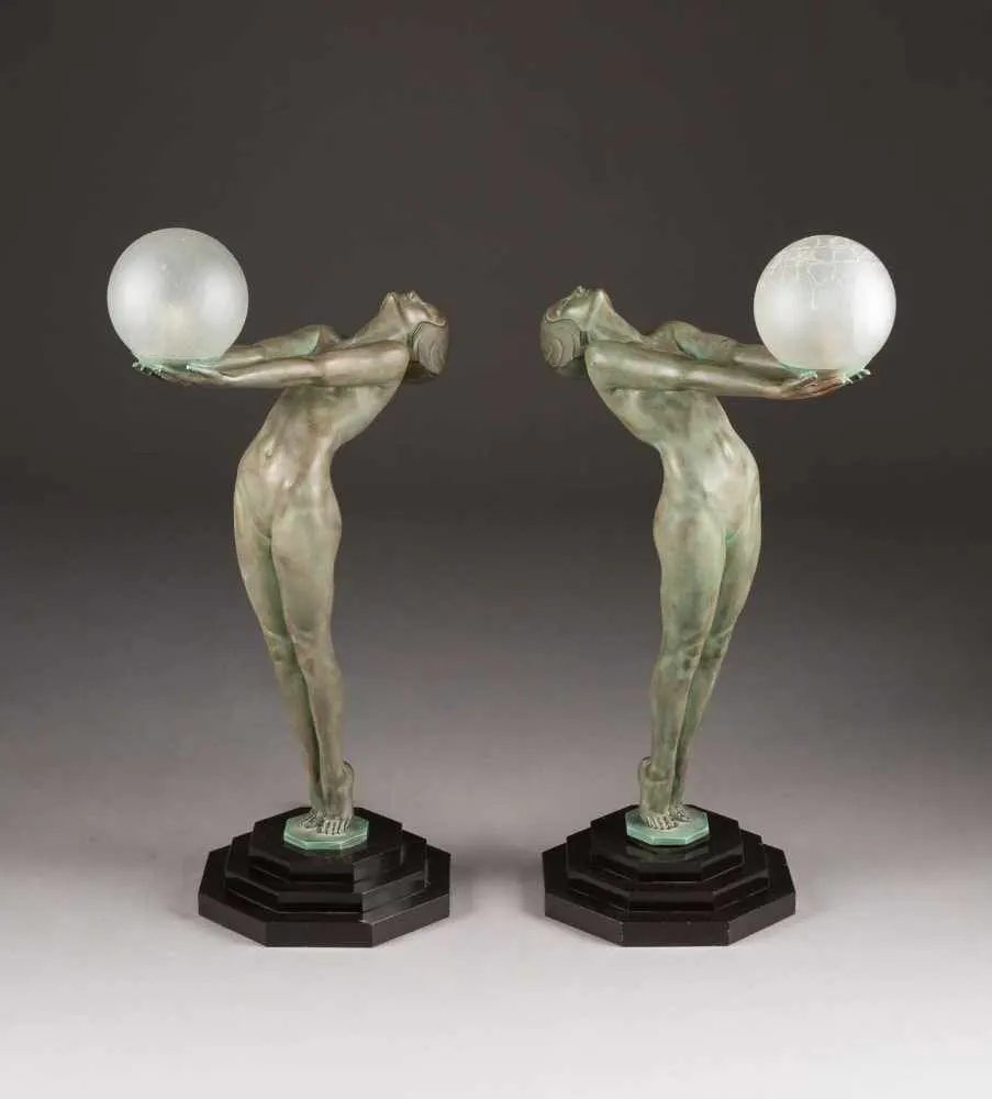MAX LE VERRIER (1891 Neuilly-sur-Seine - 1973 Paris) - Paar Tischleuchten "Clareté", Metall, Glas, Entwurf 1928
