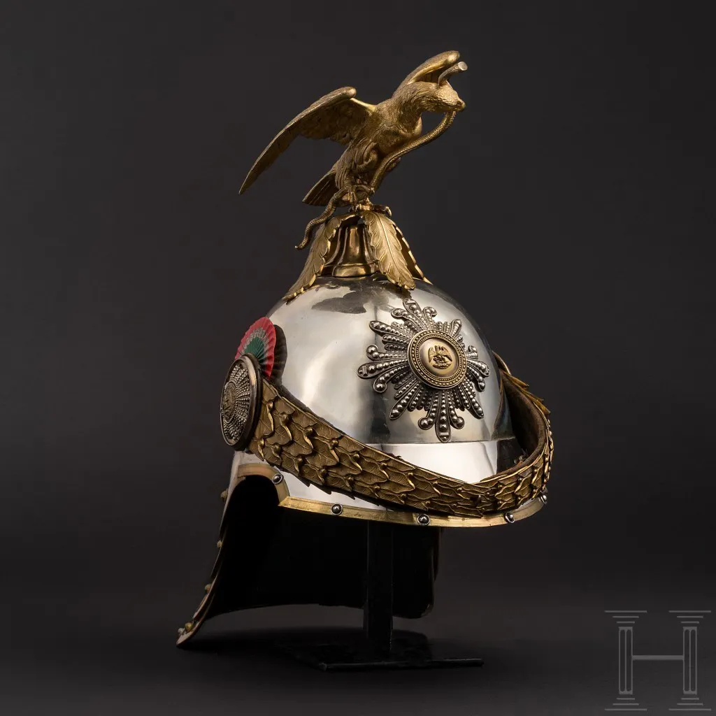 Casque de la garde du palais sous l'empereur Maximilien Ier du Mexique, 1864-1867, image ©Hermann Historica