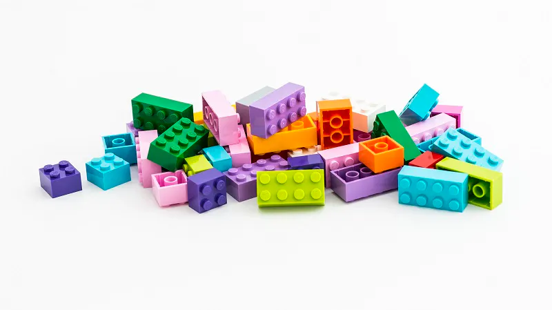 Los ladrillos LEGO pueden combinarse fácilmente de innumerables formas, la única limitación es la imaginación. Fotografía de LEGO®