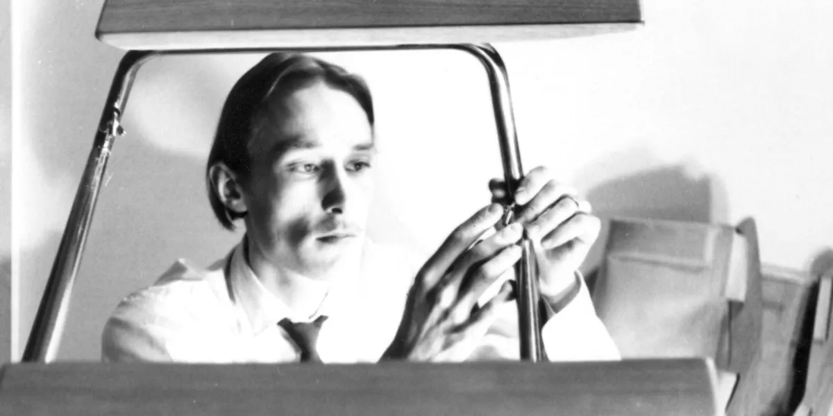 Photograph of the Finnish designer Yrjö Kukkapuro (1933–2025), circa 1960. Photo public domain.
