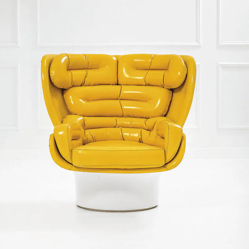 Joe Colombo, swivel armchair mod. Elda, Prod. Comfort, 1965. Estimate 4,500-6,500 euros.