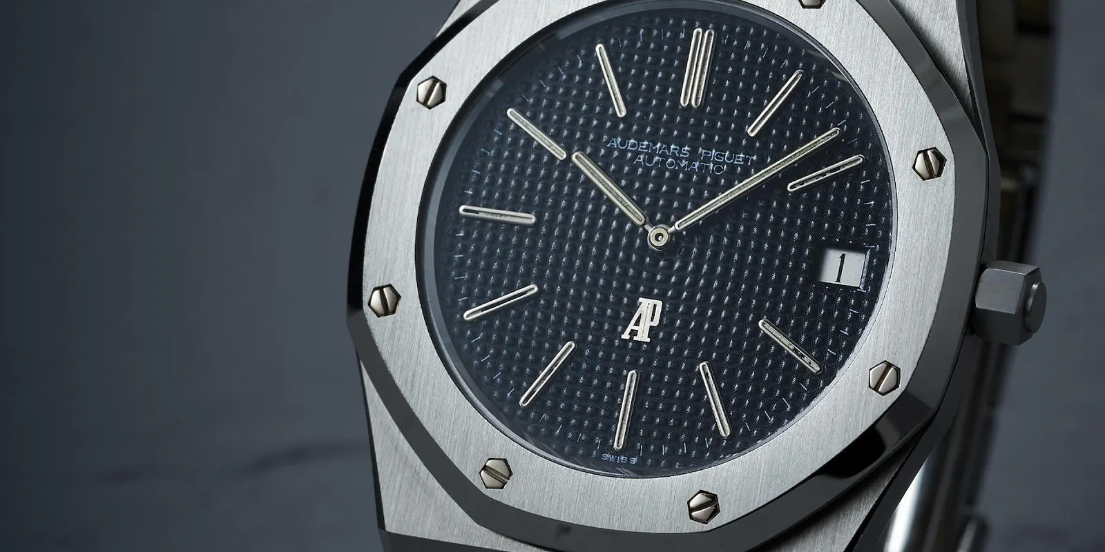 Audemars Piguet Royal Oak, Ref. 5402ST, Series B, stainless steel, automatic calibre 2121C, 1972. Photo © Bonhams (detail)