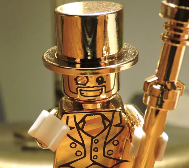 The man with the golden Lego