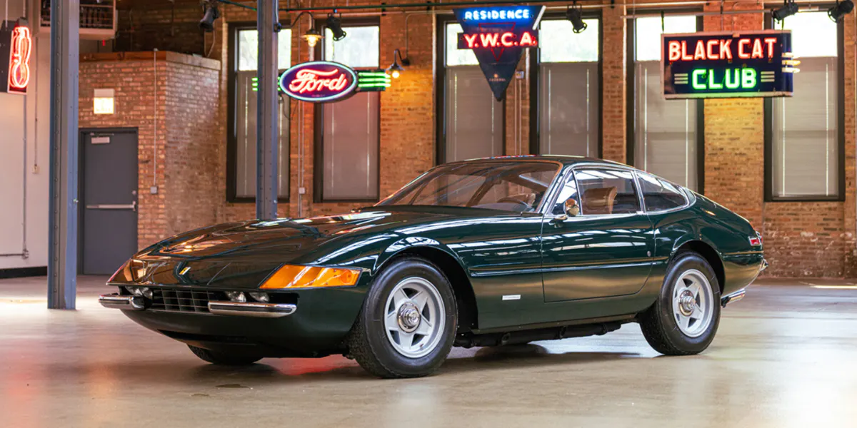 1972 Ferrari 365 GTB/4 Daytona (Estimate: $700,000 - $800,000 | Without Reserve). Image © Gooding & Co.