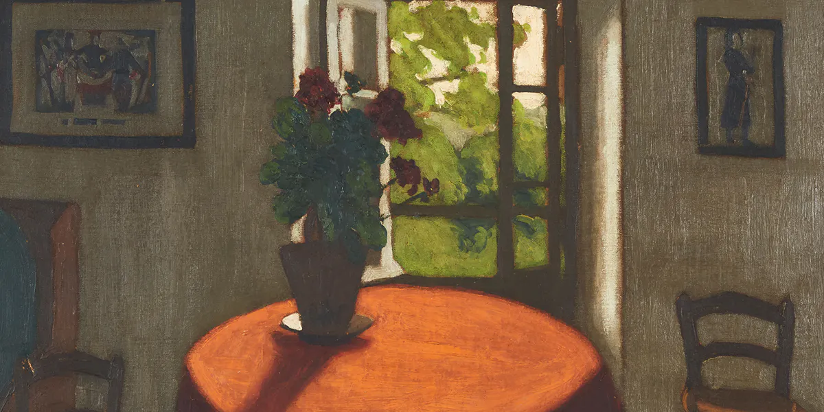 Marius Borgeaud (1861-1924), Intérieur au bouquet et à la fenêtre ouverte, Le Faouët, 1921, huile sur toile, signée en bas à droite. Photo © ARP (détail)