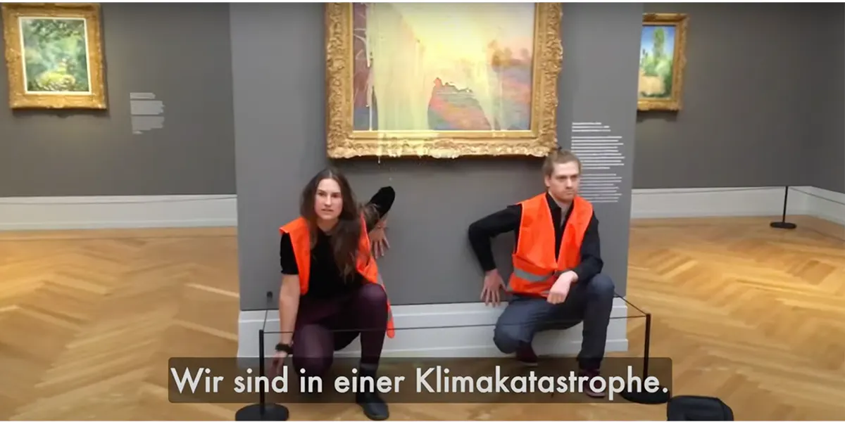 Un frame dal video di "Last Generation", realizzato il 23 ottobre 2022 al Museo Barberini di Potsdam. Foto © Last Generation / Youtube