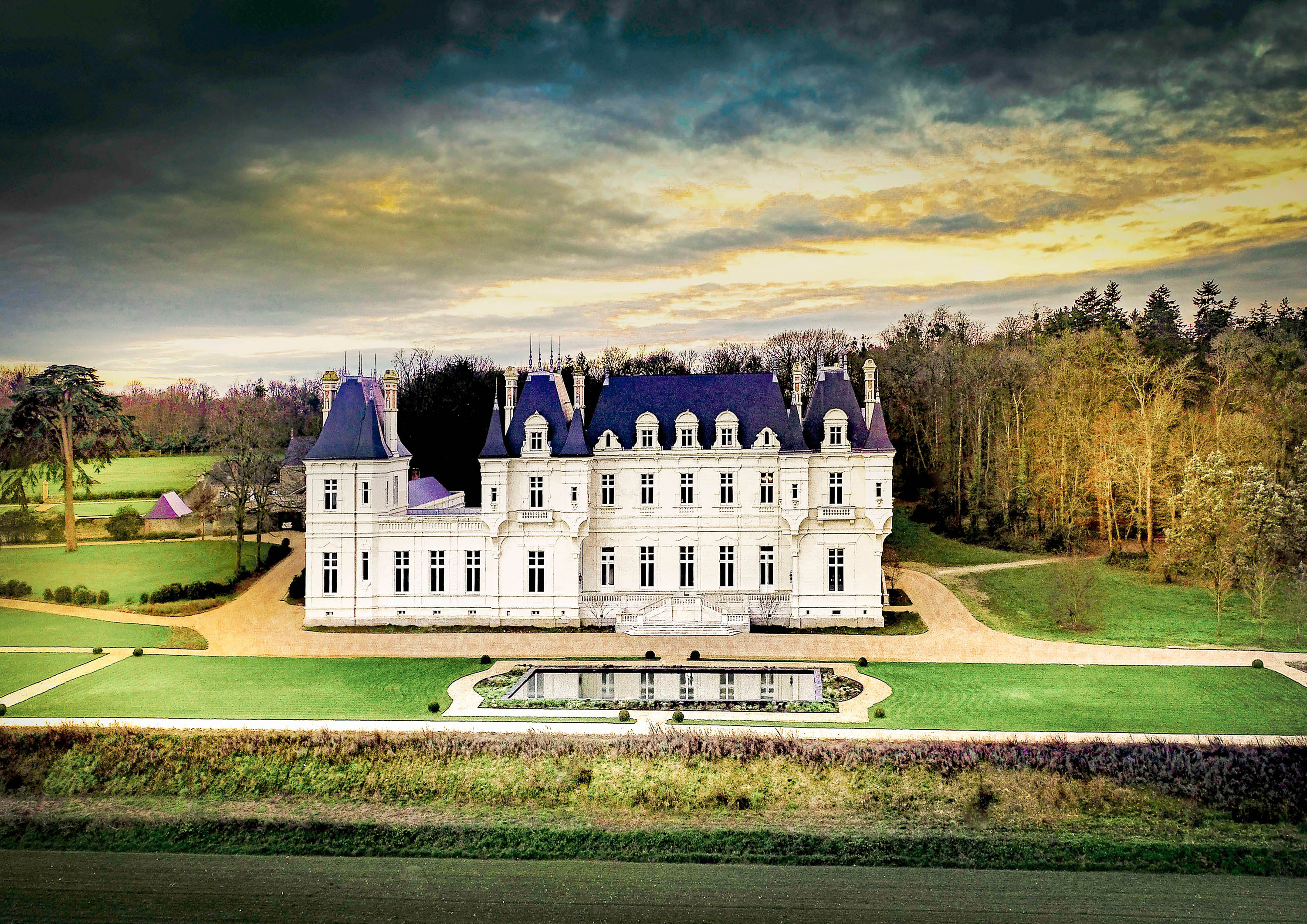 An 18th-Century Loire Valley Château at Auction | Barnebys An 18th-Century Loire Valley Château at Auction | Barnebys