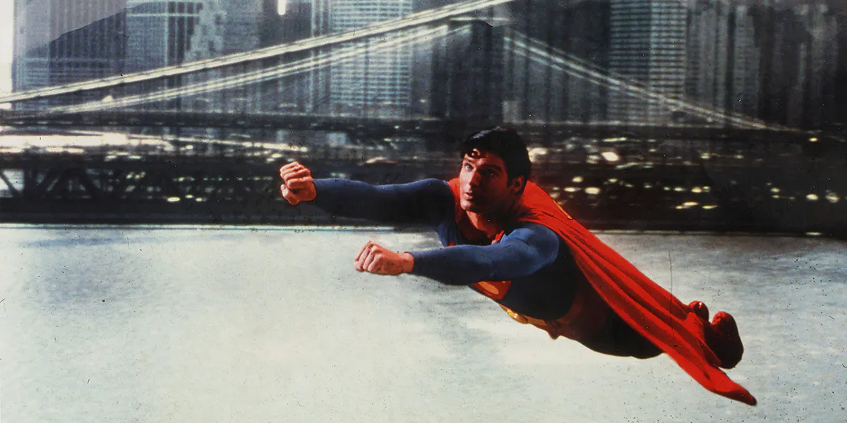 Stillbild av en flygsekvens med Christopher Reeve från ”Superman - The Movie” från 1978. Foto © Bruun Rasmussen (detalj)
