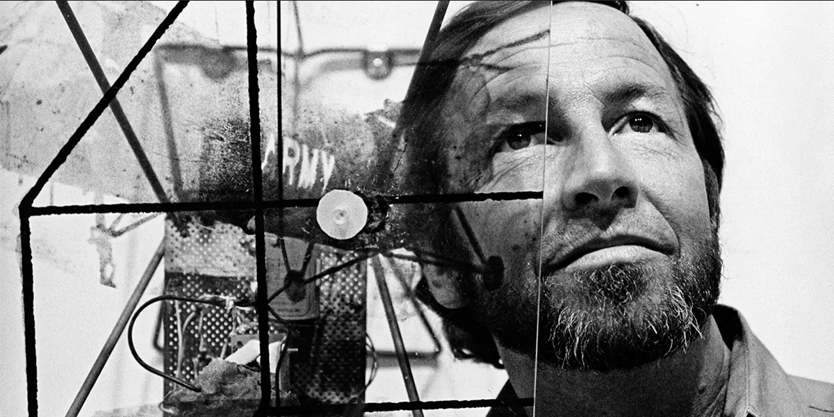 Artist Robert Rauschenberg, 1977. (Photo by Jack Mitchell/Getty Images) (detail)