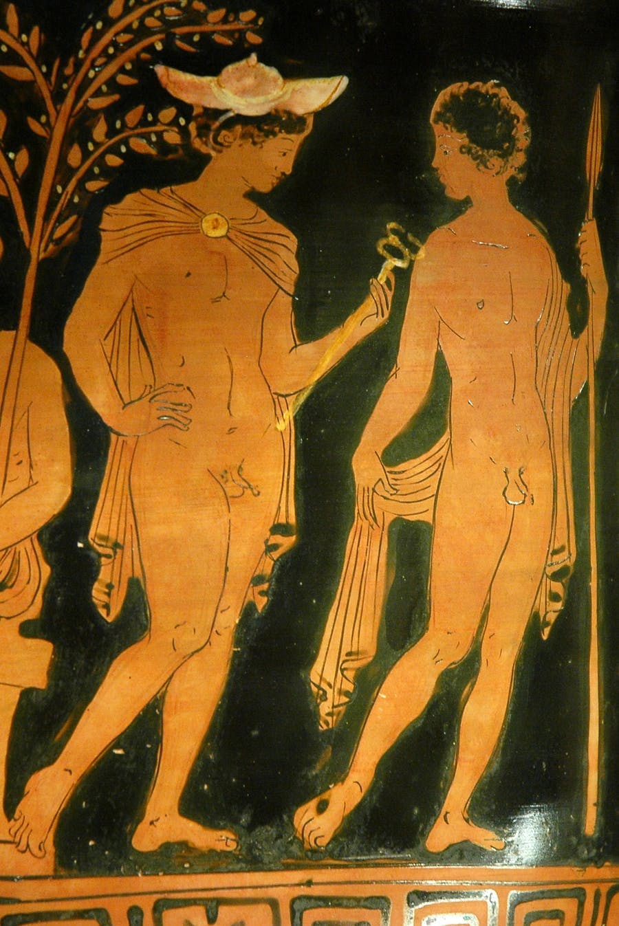Bendis Painter, Crater, Hermes and a young warrior. Side A (detail) of a red-figure bell-shaped crater. Datable between about 380 and about 370 BC. Louvre Museum Collection. Photo public domain
