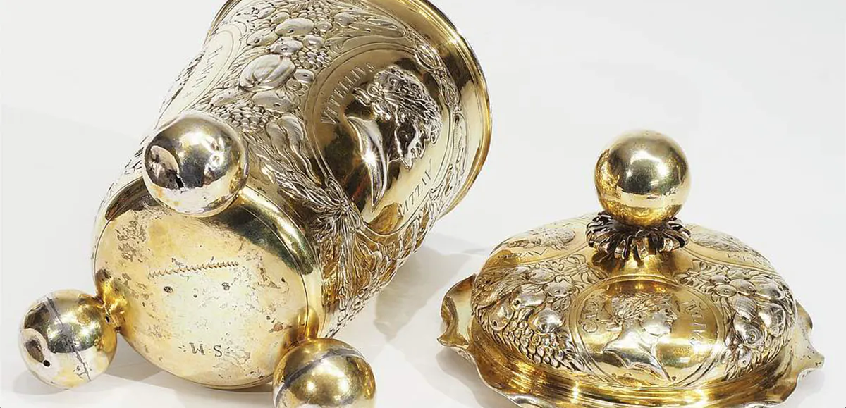 Barocker Kugelbecher, Augsburg, um 1680 | Foto: © AH Rütten (Detail)