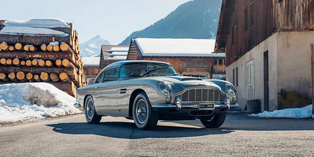 L'Aston Martin DB5 del 1964 all'asta il 18 agosto. Foto © Broad Arrow Auctions