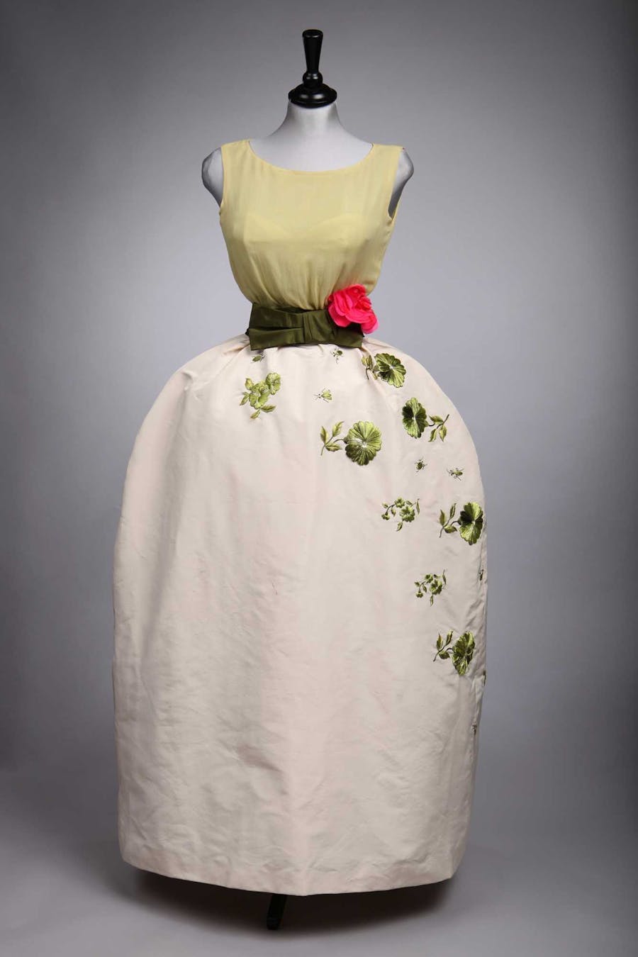 Christian Dior Embroidered Tulle Dress — UFO No More