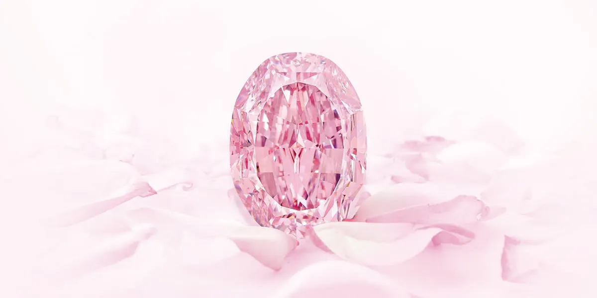 Le « Spectre de la Rose », diamant rose-pourpre de 14,83 carats, image © Sotheby's