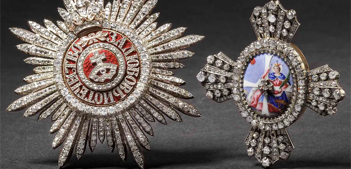 Ordensset des St. Katharinen-Ordens zur 1. Klasse mit Diamanten, Russland, um 1910 | Foto: © Hermann Historica (Detail)