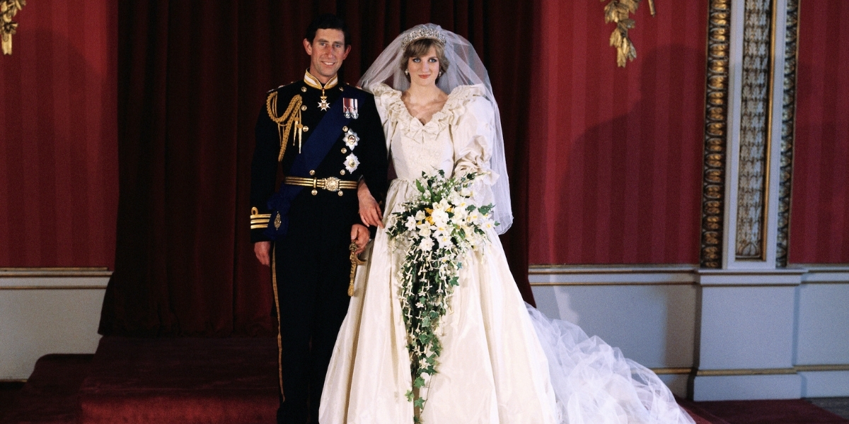 A Slice of Princess Diana's Wedding Cake at Auction | Barnebys Magazine