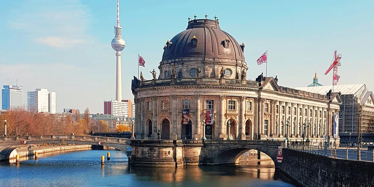 The Bode Museum, in the heart of Berlin's Museum Island, image © Reiseuhu-Evdursdoufo