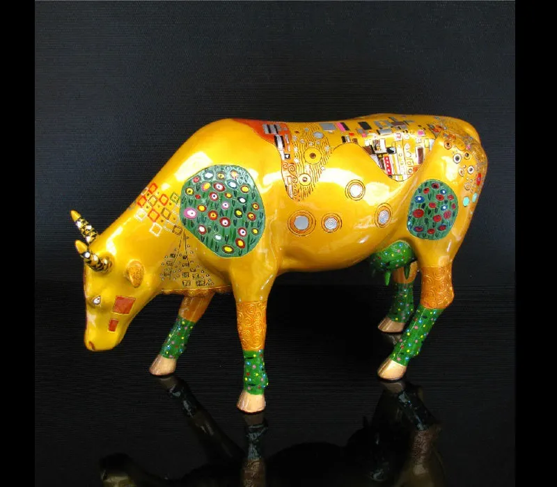 Moondrian and more: The CowParade | Barnebys Magazine