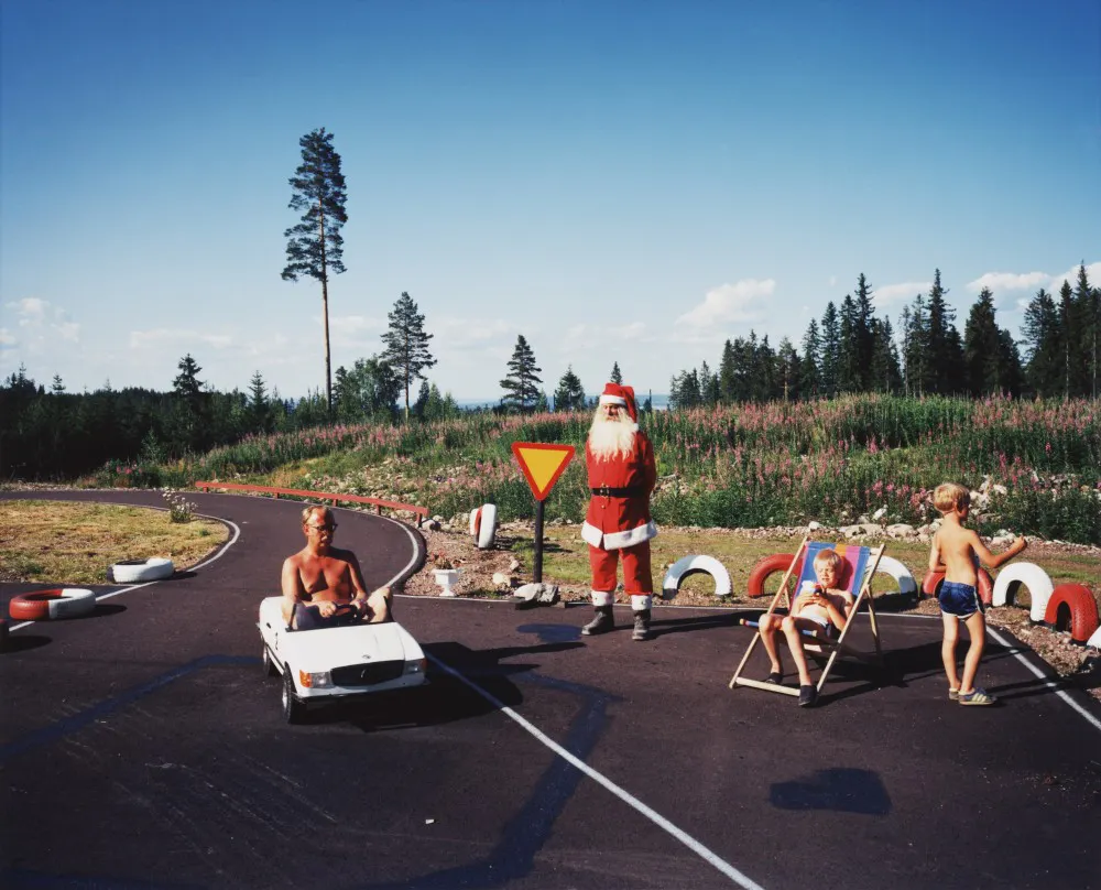 Landet utom sig, bilder publicerade i boken.