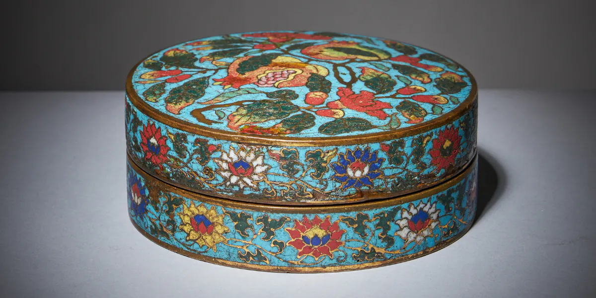 Lost Cloisonné box made for Xuande, the fifth Emperor of the Ming dynasty sold for £288,000 against estimate of £6,000-£10,000. Photo © Dreweatts (detail)