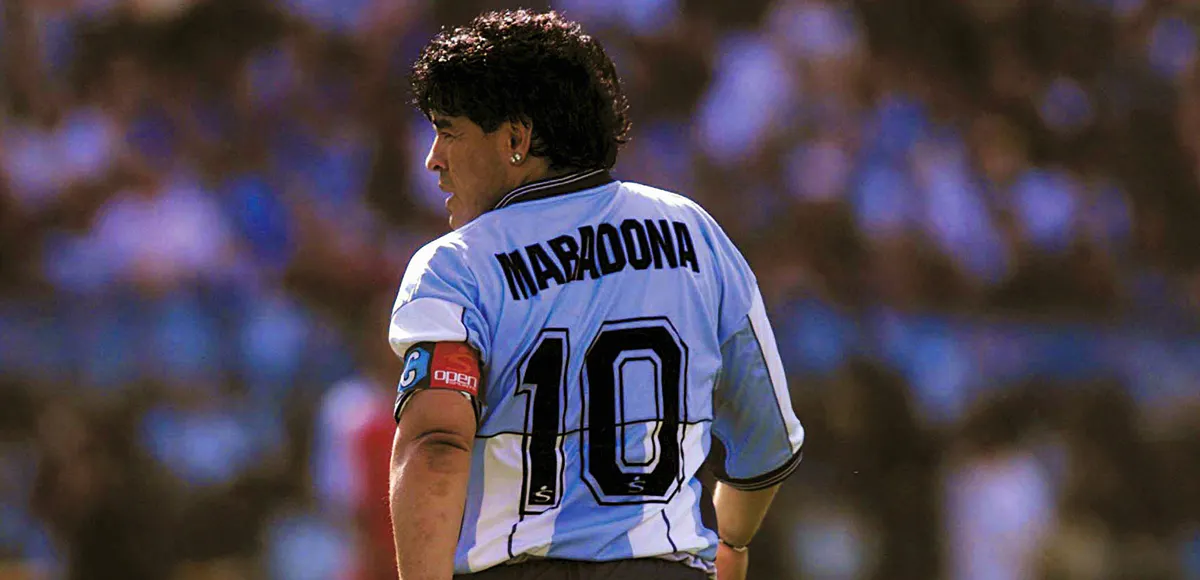 Maradona, Buenos Aires, Argentina, 2001. Foto: Rafael WOLLMANN/Gamma-Rapho via Getty Images)