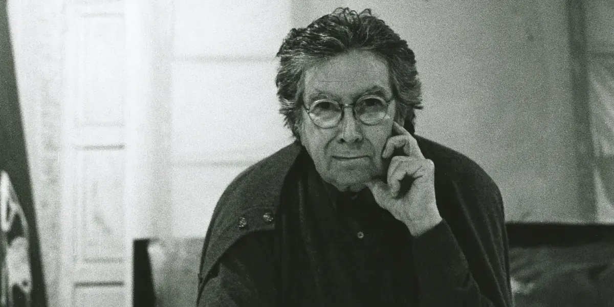 Antoni Tàpies dans son studio, Barcelone, 2022. Photo par Teresa Tàpies Domènech / Licence CC BY-SA 4.0 (détail)