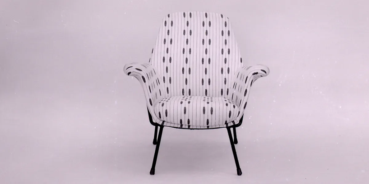Poltrona Martingala disegnata da Marco Zanuso, 1954. Foto di Paolo Monti, Licenza CC BY-SA 4.0 https://creativecommons.org/licenses/by-sa/4.0/, via Wikimedia Commons (dettaglio)