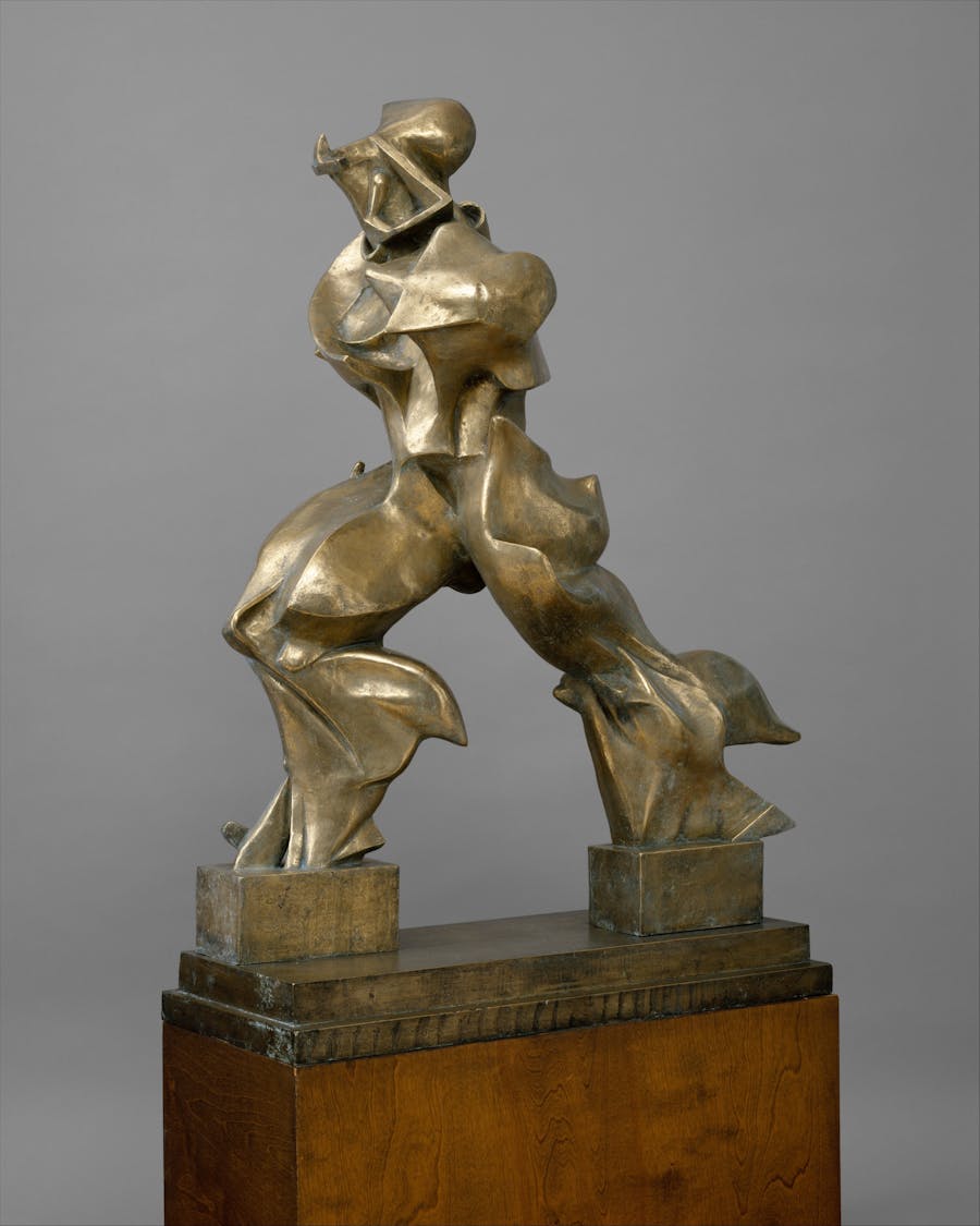 Umberto Boccioni (1882–1916), Unique Forms of Continuity in Space, 1913, cast in 1950, bronze. Photo in the public domain