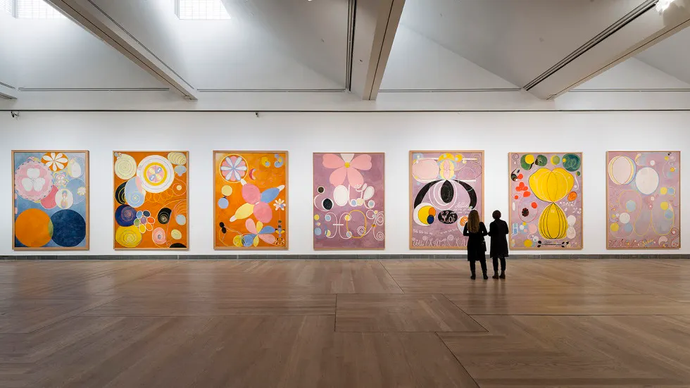 Exposición de Hilma af Klint en el Moderna Museet de Estocolmo. Imagen vía: Moderna Museet